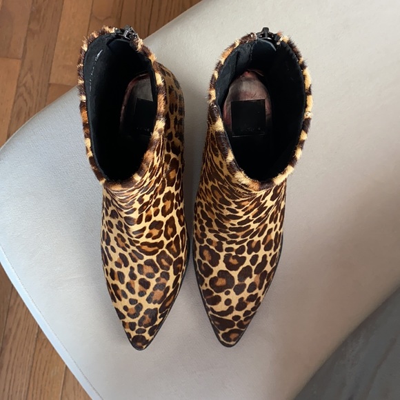NWOT leopard ankle boots - Picture 5 of 6